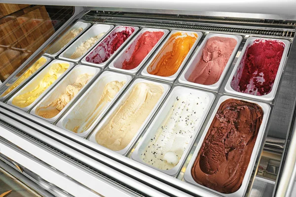 Diferentes tipos de sorvete — Fotografia de Stock
