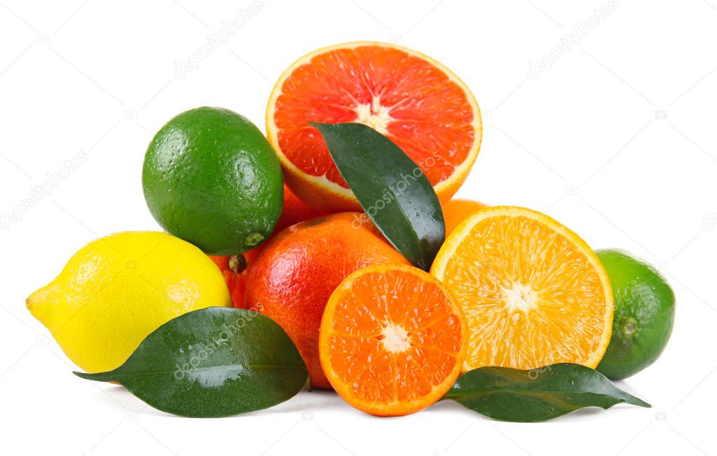 Beautiful composition with citrus fruits 