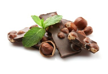 Kırık çikolata parçaları 