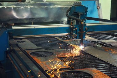 makine dükkanda metal işleme için