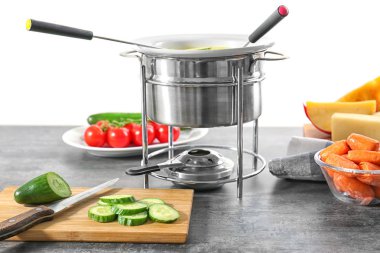 Sebze ve peynir fondü 