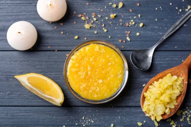 Cam Kavanoz ile fırçalayın