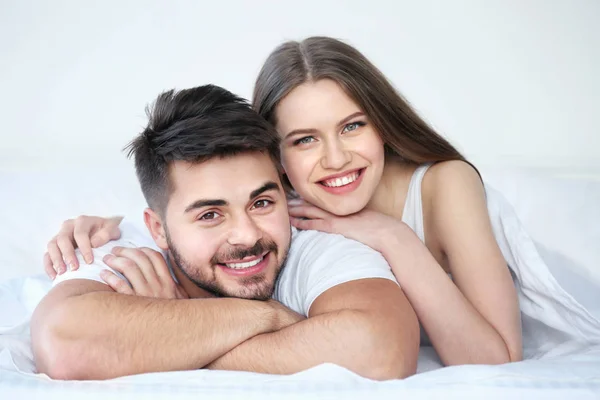 Cute young couple — Stock Photo, Image