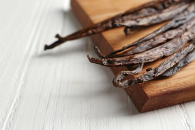 Kurutulmuş vanilya çubukları ve yönetim kurulu 