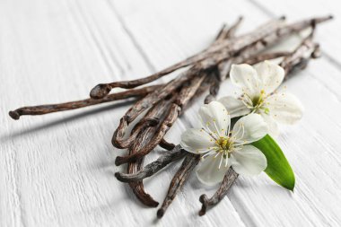 Kurutulmuş vanilya çubukları