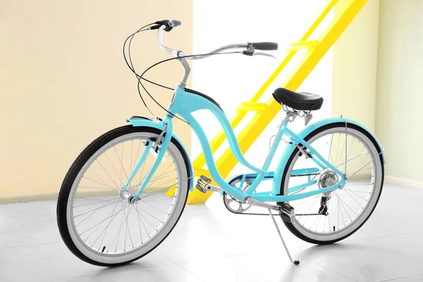 現代の自転車の 2 輪 — ストック写真