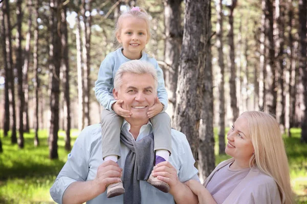 Gelukkig senior paar — Stockfoto