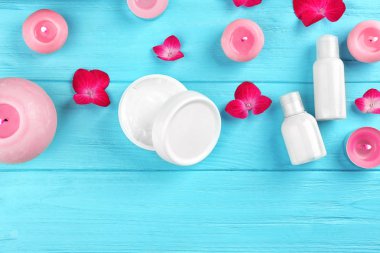 Kozmetik HORTENSIA çiçekli güzel kompozisyon