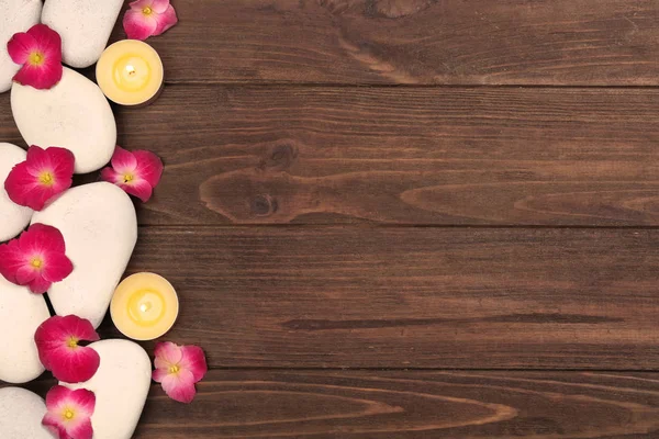 Красивая курортная композиция с цветами гортензии — стоковое фото