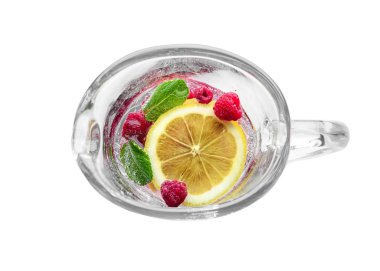 Lezzetli ferahlatıcı limonata 