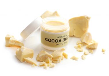 kakao yağı losyon ile kompozisyon