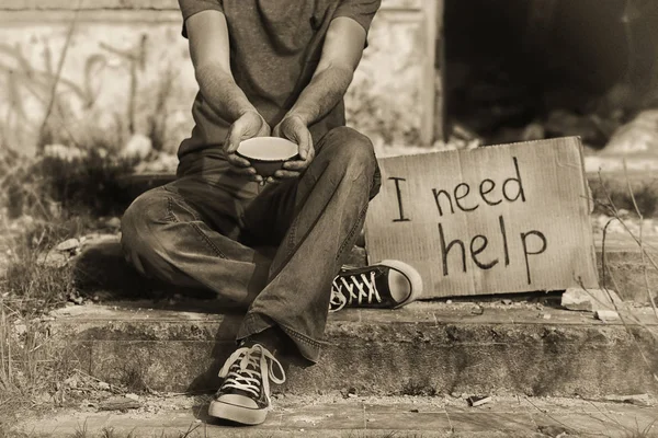 Poor man begging for money — Stock Photo, Image