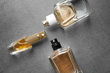 farklı parfüm şişeleri