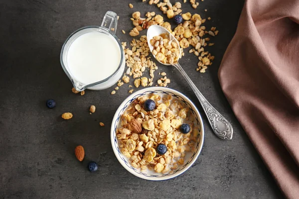 Breakfast cereal with berries