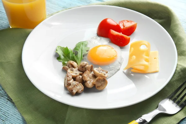 Yumurta ile lezzetli breakfast — Stok fotoğraf