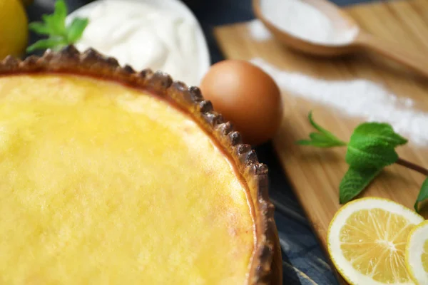 Tasty lemon curd pie — Stock Photo, Image