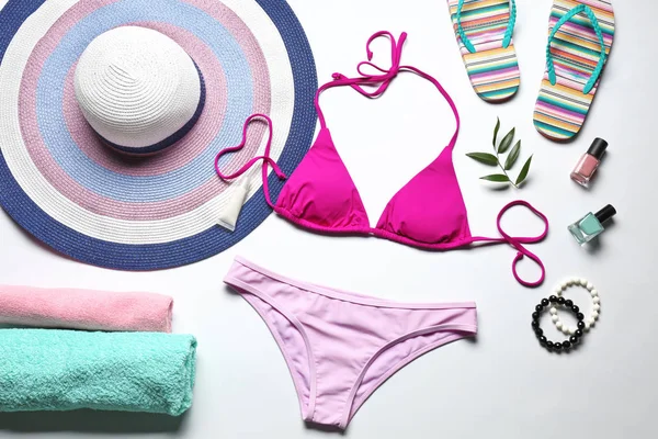 Bikini and beach accessories — Stock Photo, Image