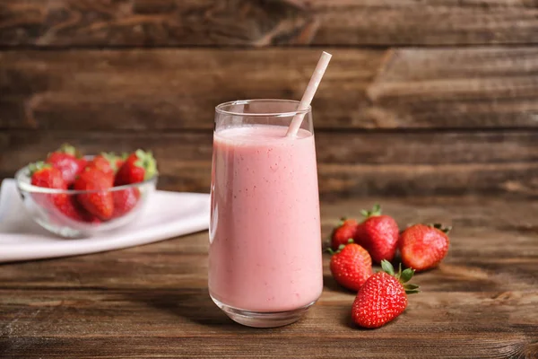 Leckerer Joghurt-Smoothie — Stockfoto