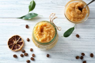 Cam Kavanoz ile fırçalayın