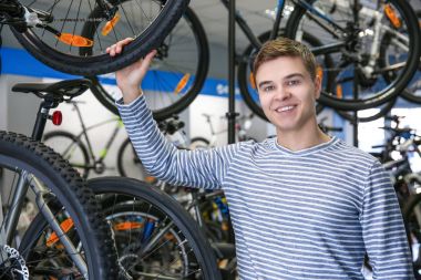 Adam kontrol Bisiklet