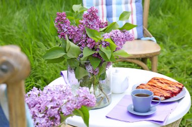 Eflatun çiçekler çok güzel 