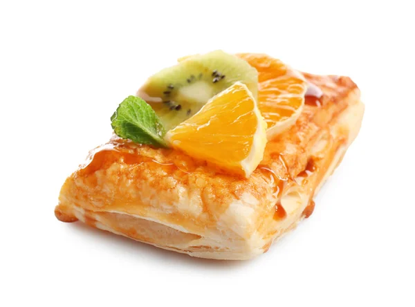 Delicious puff pastry with fruits — Stock Photo, Image