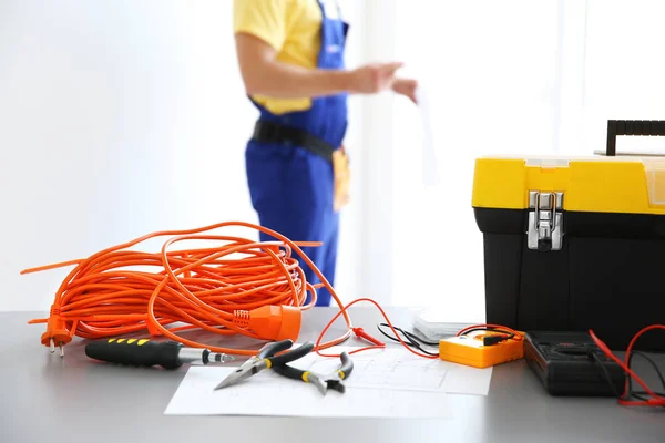 Equipos eléctricos y electricista — Foto de Stock