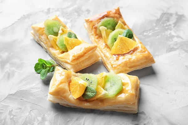 Delicious pastries with fruits — Stock Photo, Image