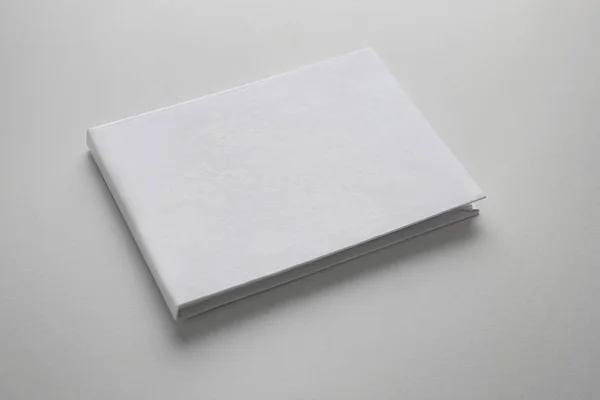 Copertina bianca di libro chiuso — Foto Stock