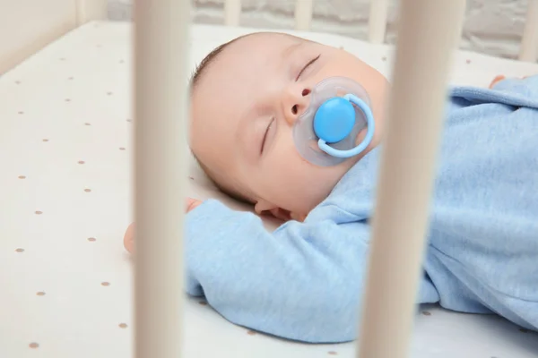 Kis baba alszik — Stock Fotó