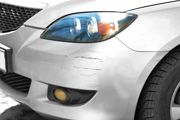 Paraurti danneggiato dell'auto — Foto Stock