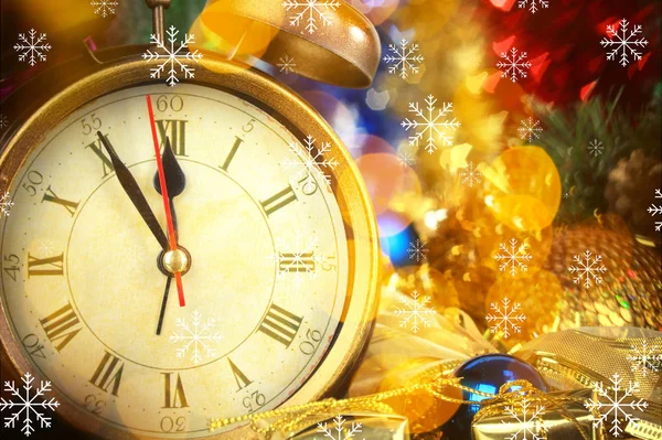 Countdown to holiday celebration. Composition with alarm clock and Christmas decorations, closeup — Stock Photo, Image