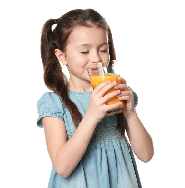 Petite fille mignonne boire du jus — Photo