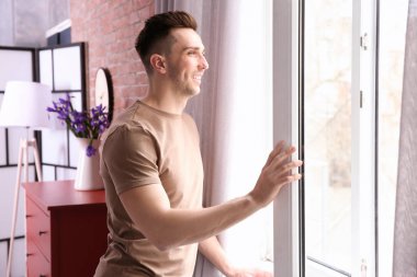 adam açılış penceresi