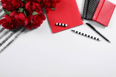 Güzel peonies bileşimi