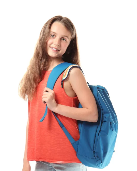 Menina adolescente bonito com saco escolar no fundo branco — Fotografia de Stock