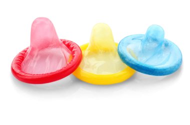 farklı renkli prezervatif