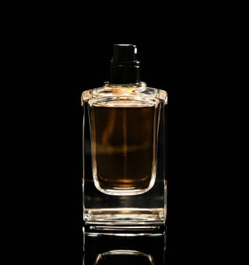 Cam parfüm şişesi.