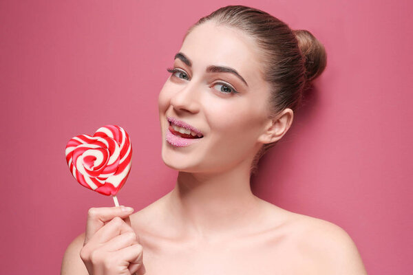 Женщина с сахарными губами
