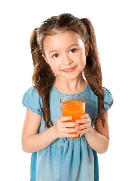 Söt liten flicka med glas juice — Stockfoto