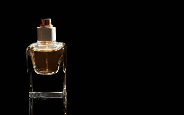 Glass perfume bottle — Stock Photo, Image