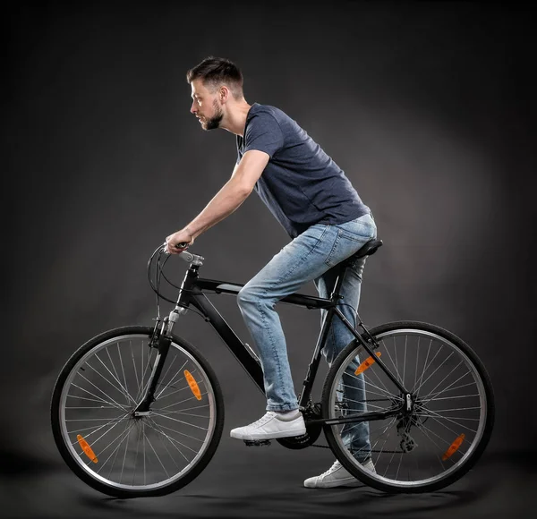 Muž na kole — Stock fotografie