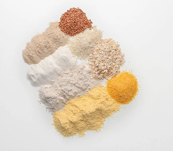 Diferentes tipos de farinha — Fotografia de Stock