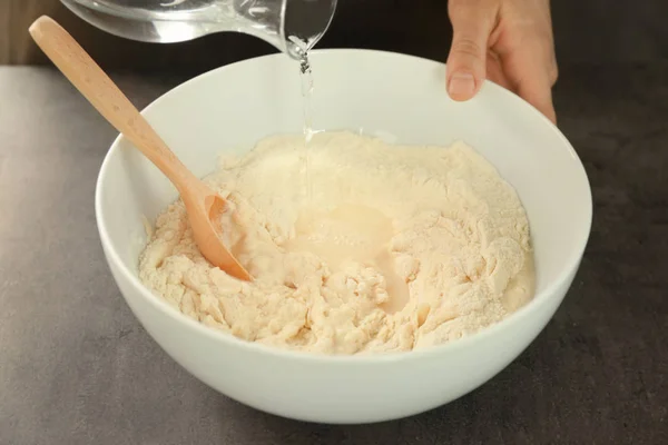 Glass bowl with flour — Stock Photo, Image