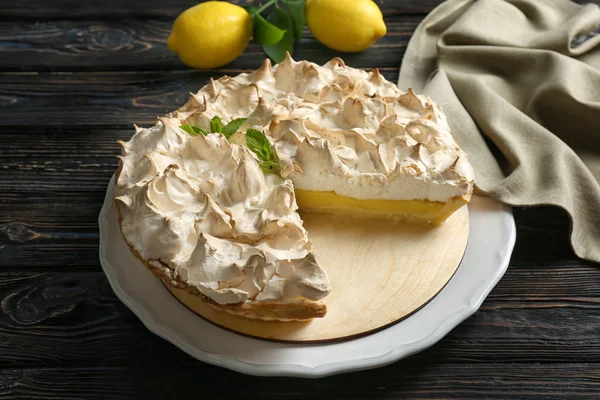 Yummy lamaie meringue placinta — Fotografie, imagine de stoc