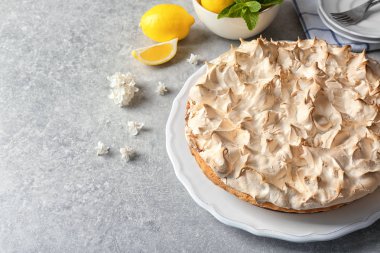 Lezzetli limon beze pasta