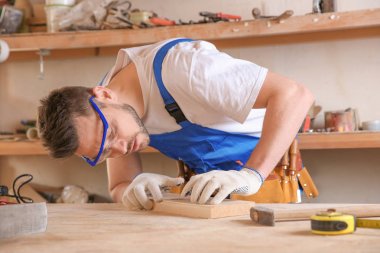 Marangoz ahşap kontrol