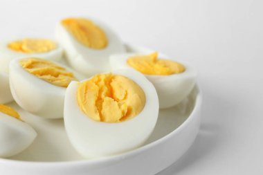 Katı pişmiş yumurta