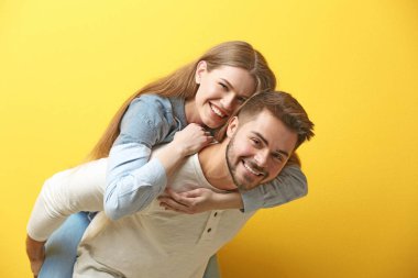 sevimli genç bir çift