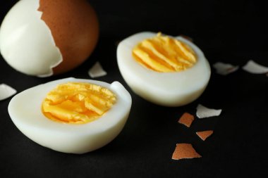 Katı pişmiş yumurta